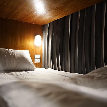 צ'יאנג מאי Slee Hostel Chiangmai (Adults Only) מראה חיצוני תמונה