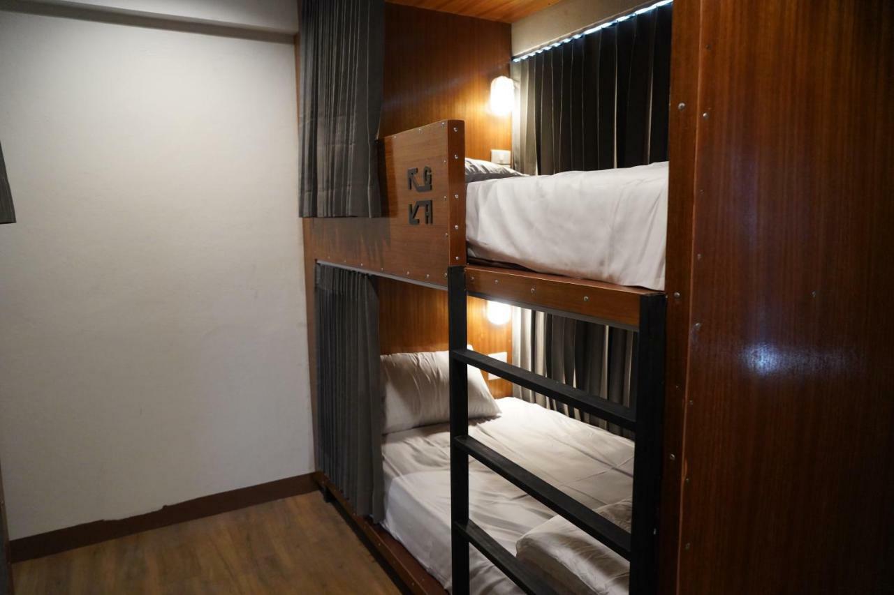 צ'יאנג מאי Slee Hostel Chiangmai (Adults Only) מראה חיצוני תמונה